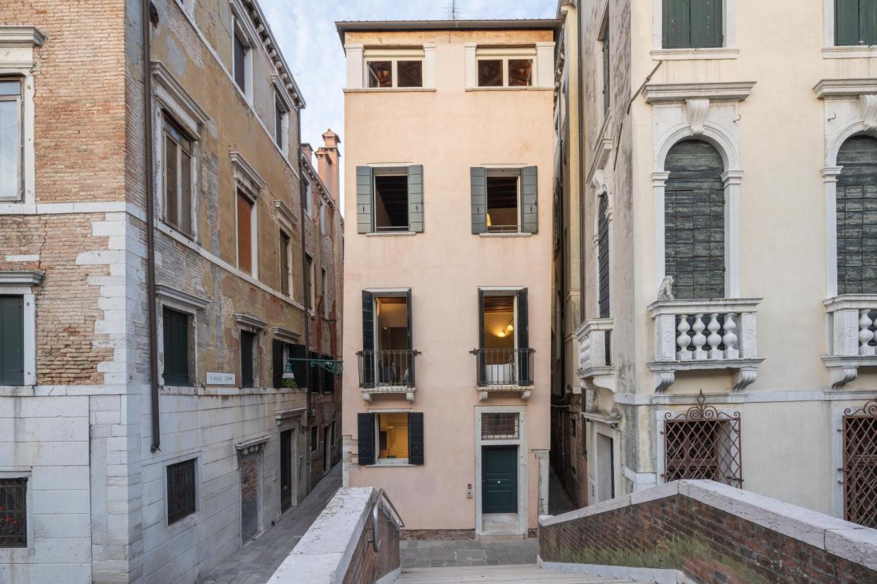 Lion Palace - San Marco R&r Apartamento