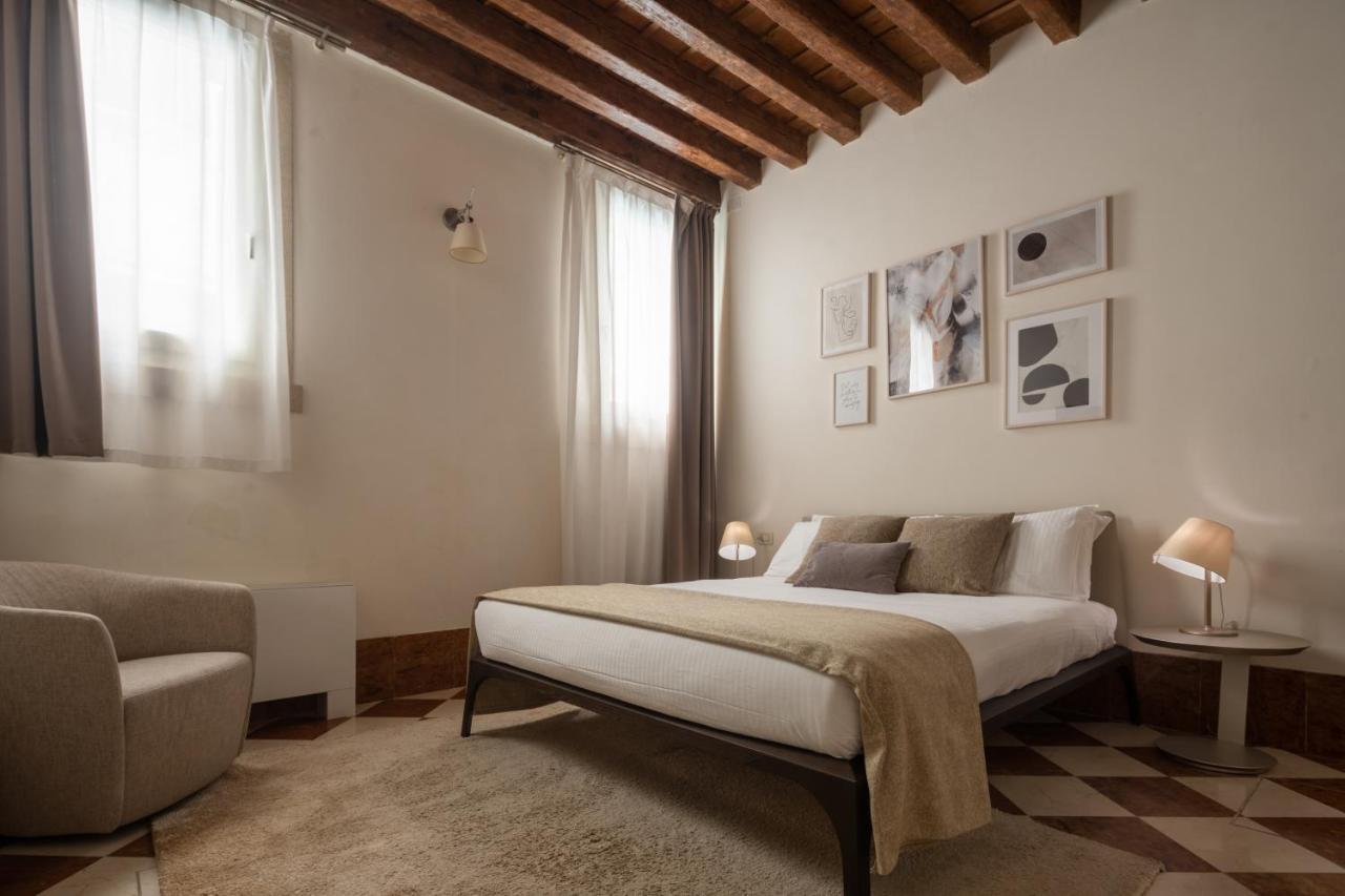 Lion Palace - San Marco R&r Apartamento